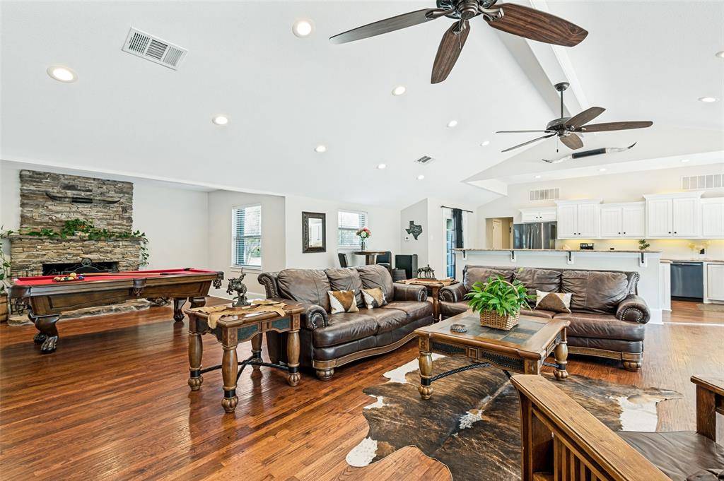 928 N Irving Heights Drive, Irving, TX 75061