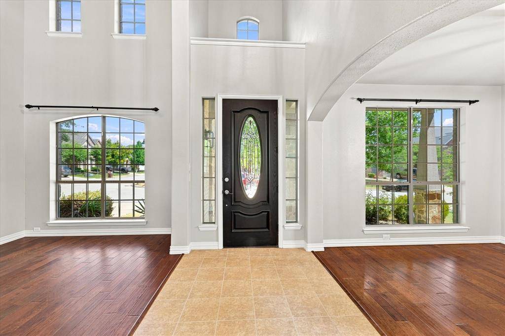 457 Bristol Street, Roanoke, TX 76262