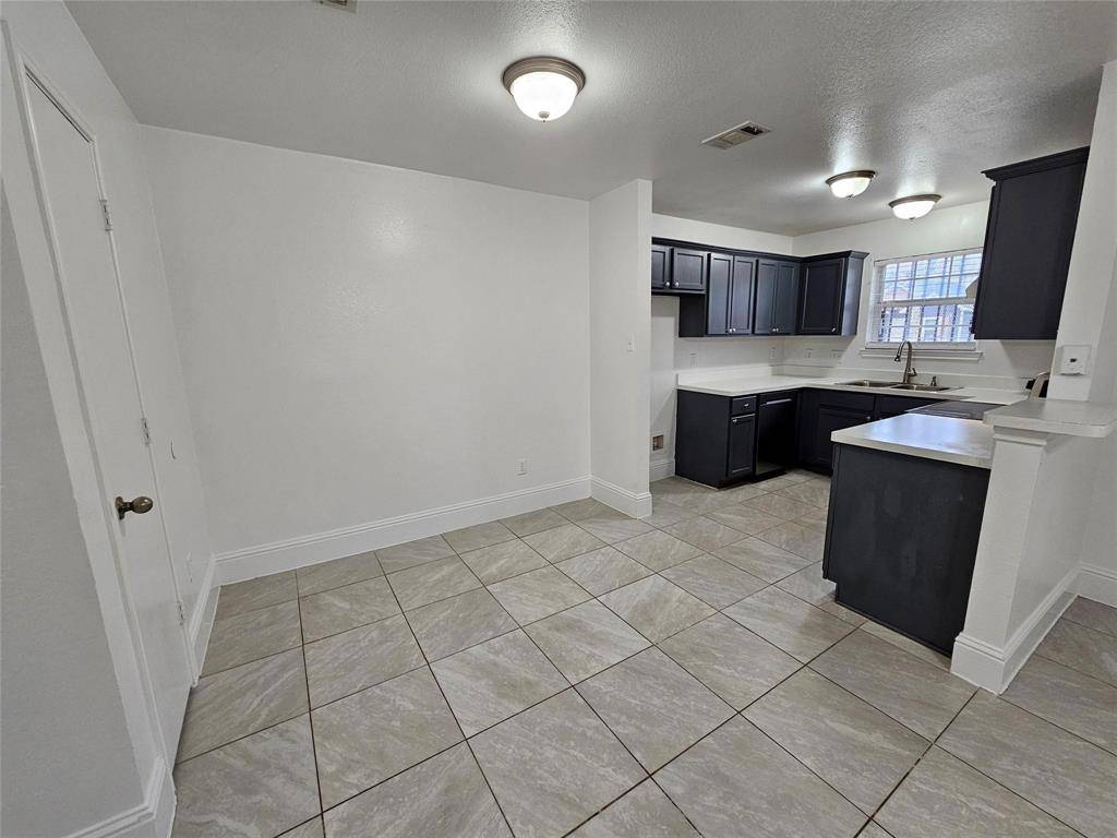 1615 Herald Street #1613, Dallas, TX 75215