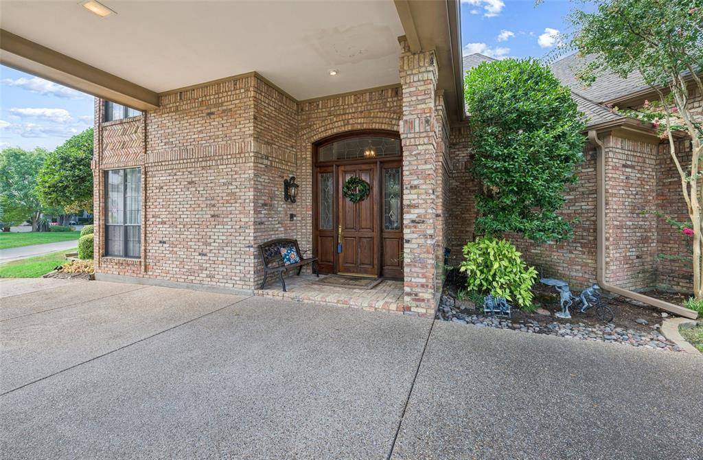 4428 Hollow Oak Drive, Dallas, TX 75287