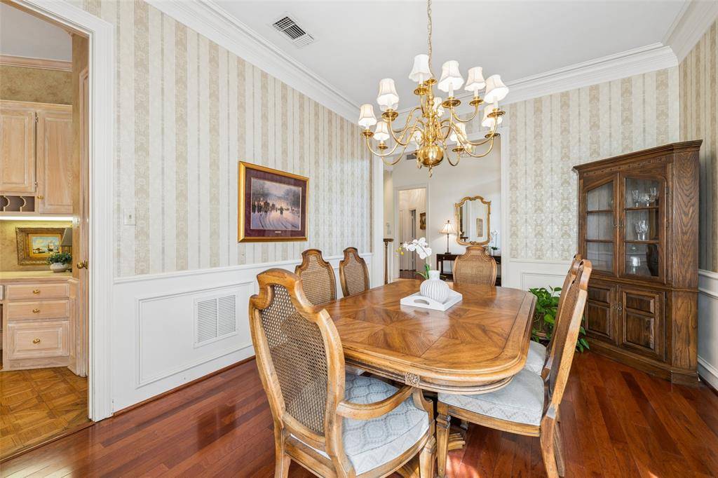 4428 Hollow Oak Drive, Dallas, TX 75287