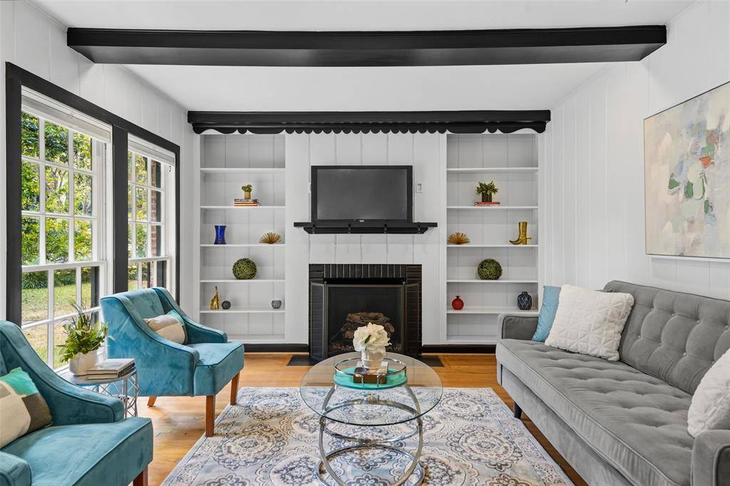 2819 Alden Avenue, Dallas, TX 75211