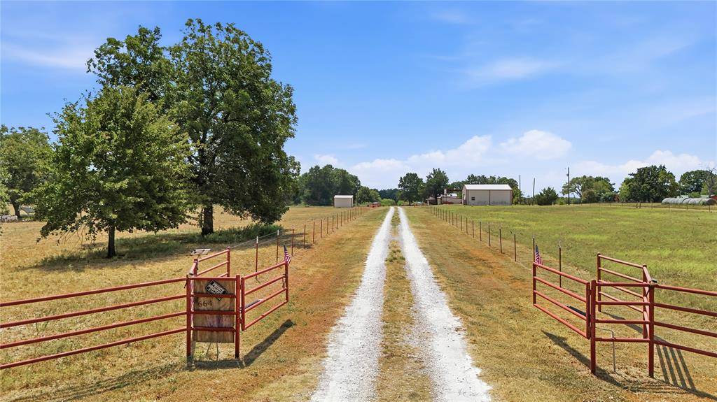 664 Earl Road, Sadler, TX 76264