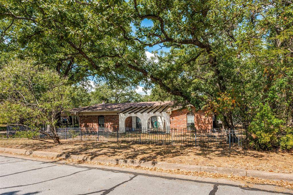 2817 Buffalo Court, Arlington, TX 76013
