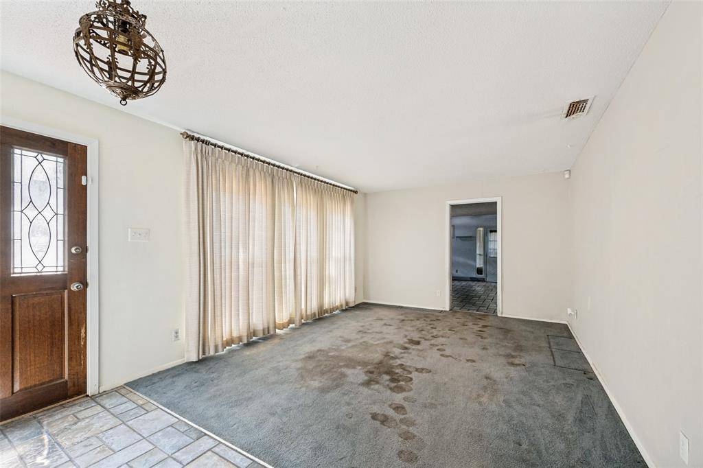 2817 Buffalo Court, Arlington, TX 76013