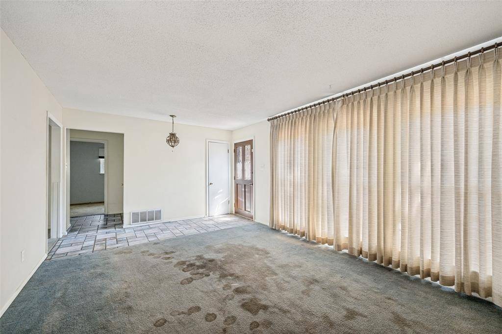 2817 Buffalo Court, Arlington, TX 76013