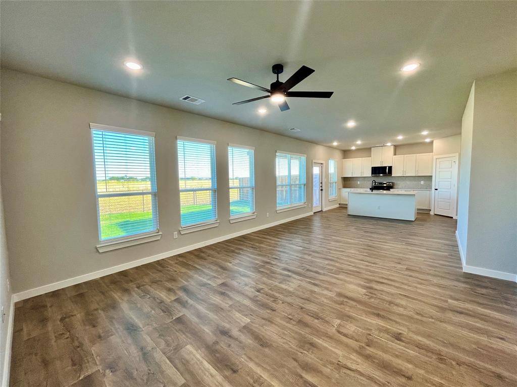 7000 Guilford Court, Midlothian, TX 76065
