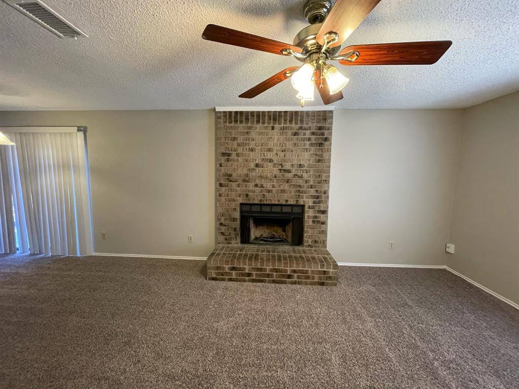 5601 Hearthwood Court, Arlington, TX 76016