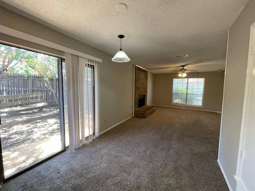 5601 Hearthwood Court, Arlington, TX 76016
