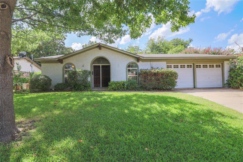 5304 Westhaven Drive, Fort Worth, TX 76132