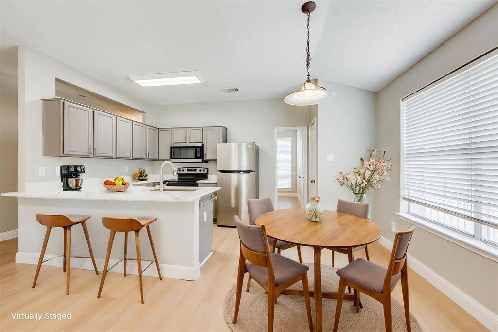1904 Salt Flats Trail, Arlington, TX 76002