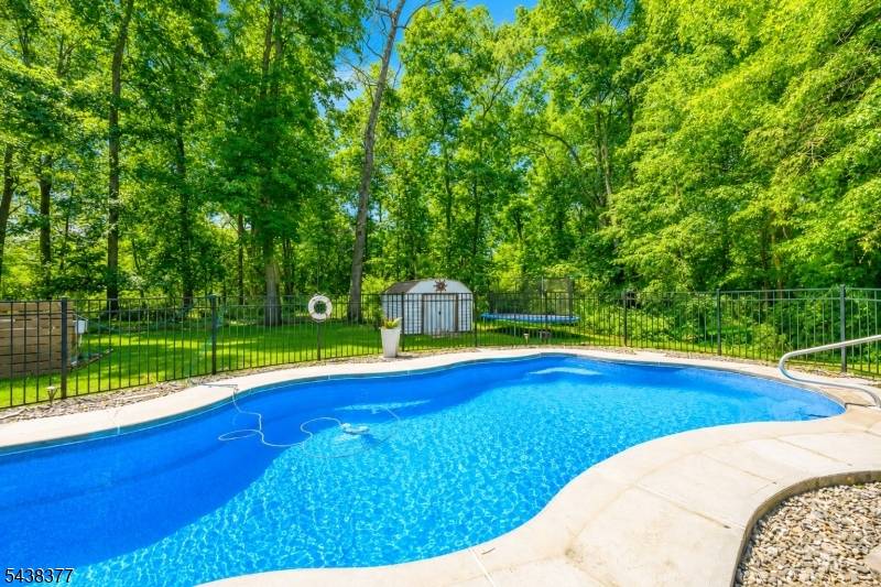 86 Highland Ave, Bridgewater Twp., NJ 08807