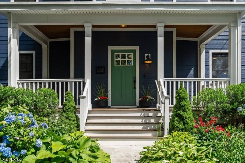 27 Montclair Ave, Montclair Twp., NJ 07042