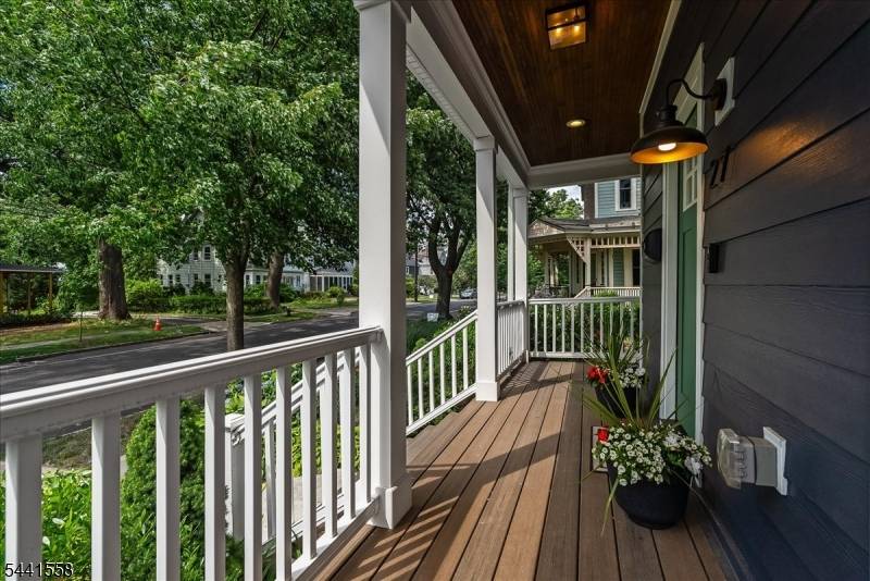 27 Montclair Ave, Montclair Twp., NJ 07042