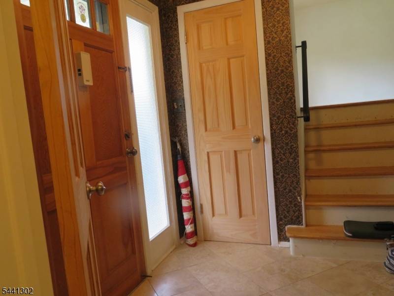 30 Deer Path Dr, Mount Olive Twp., NJ 07836