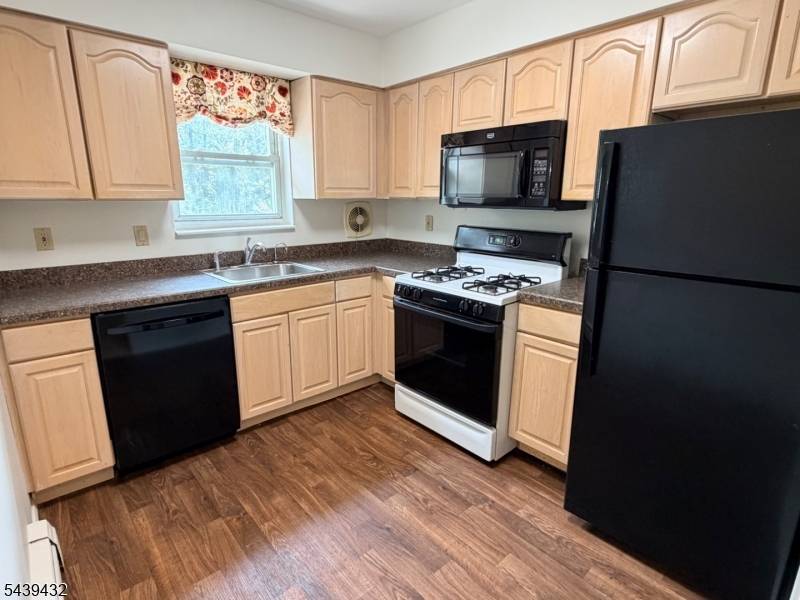 2467 State Route 10 #3B, Parsippany-troy Hills Twp., NJ 07950