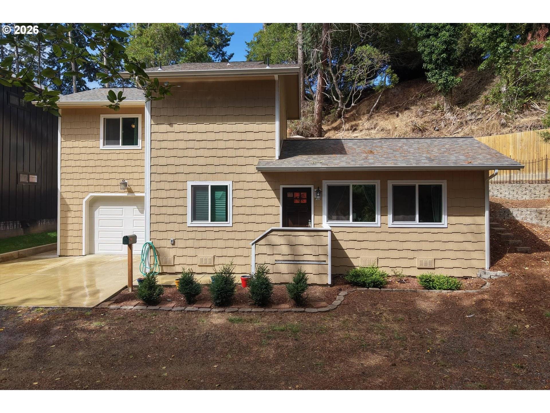 2143 Ash ST, North Bend, OR 97459