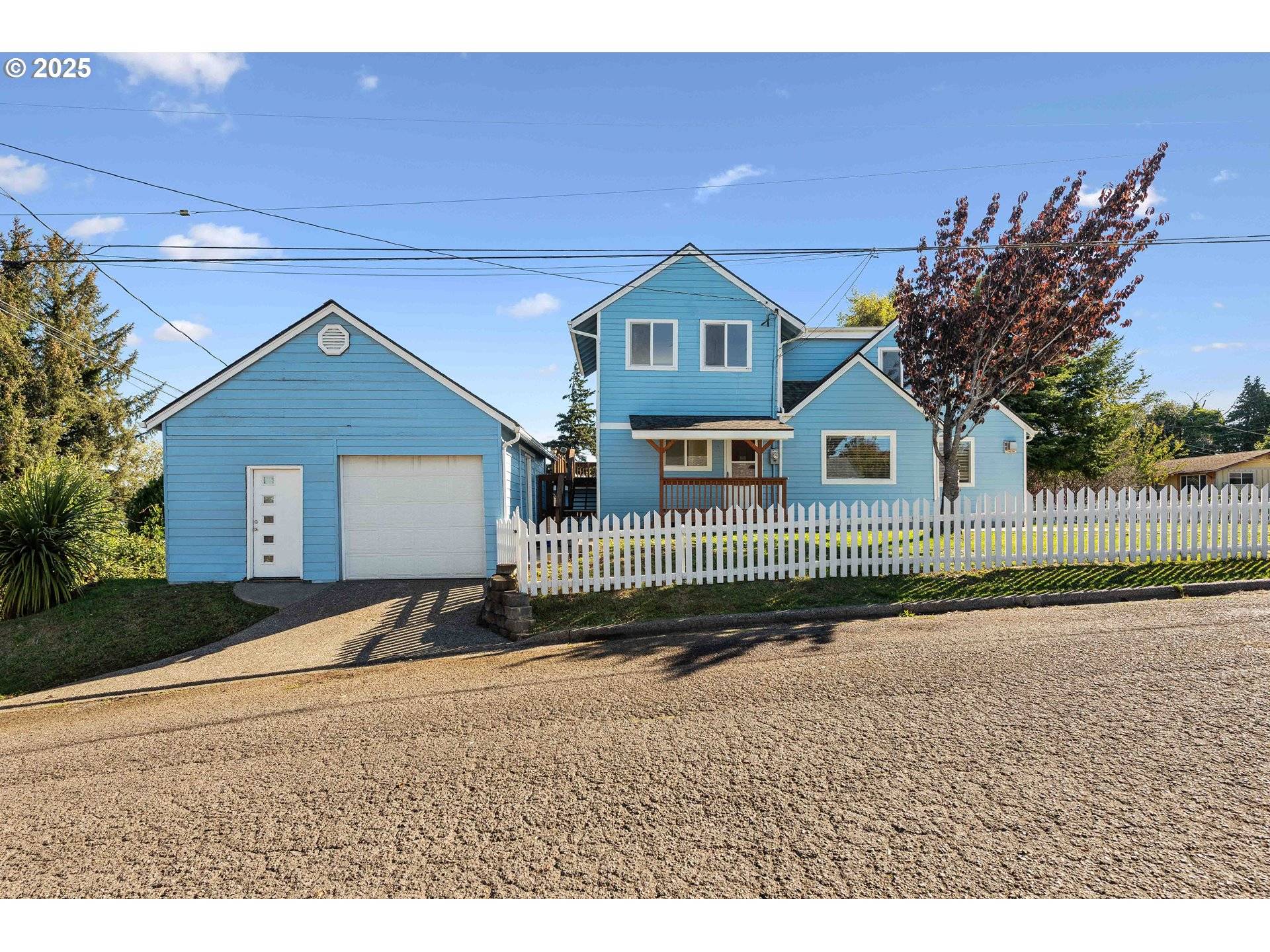 584 EXCHANGE ST, North Bend, OR 97459