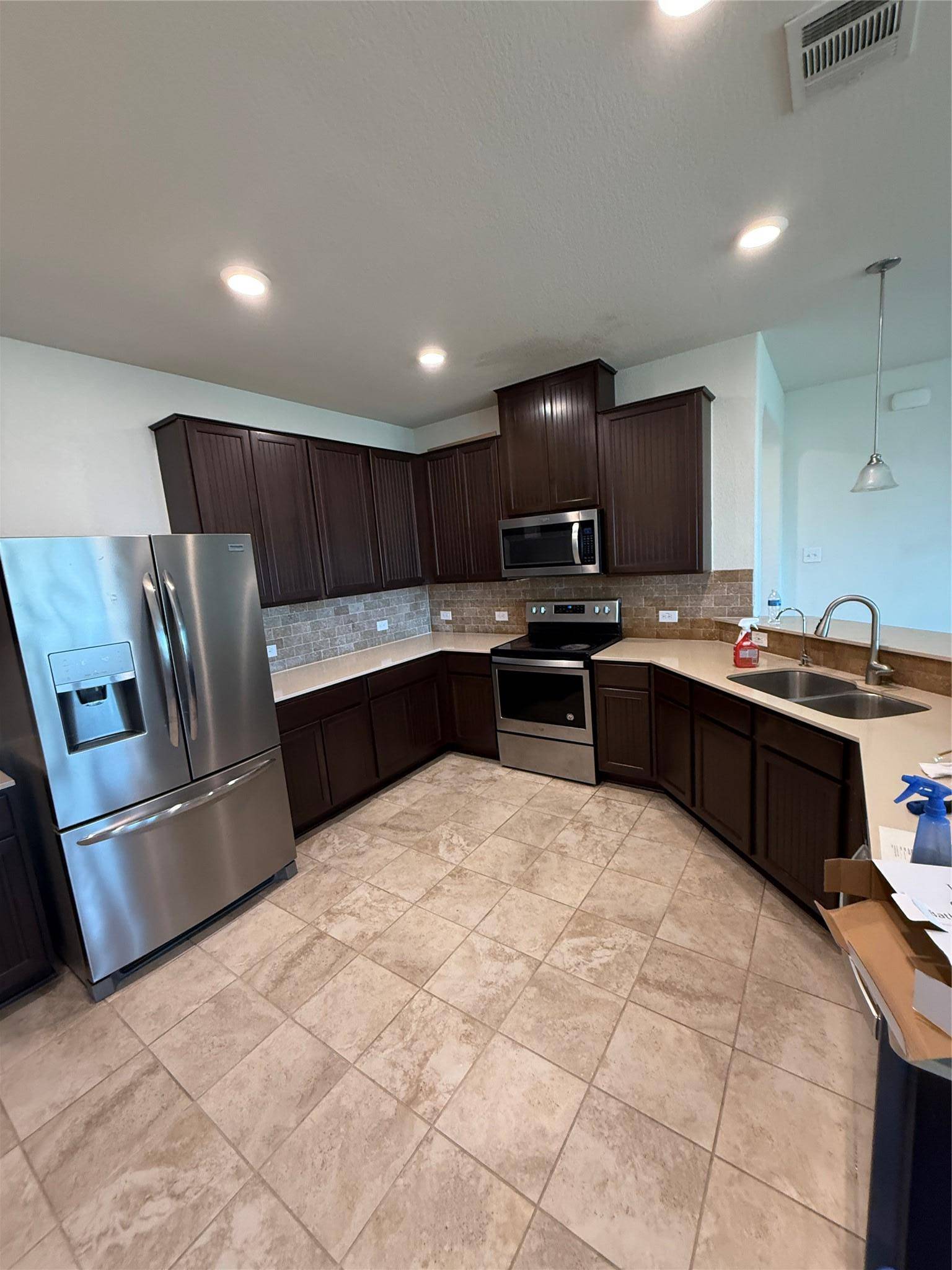 16602 Brogan LN, Pflugerville, TX 78660
