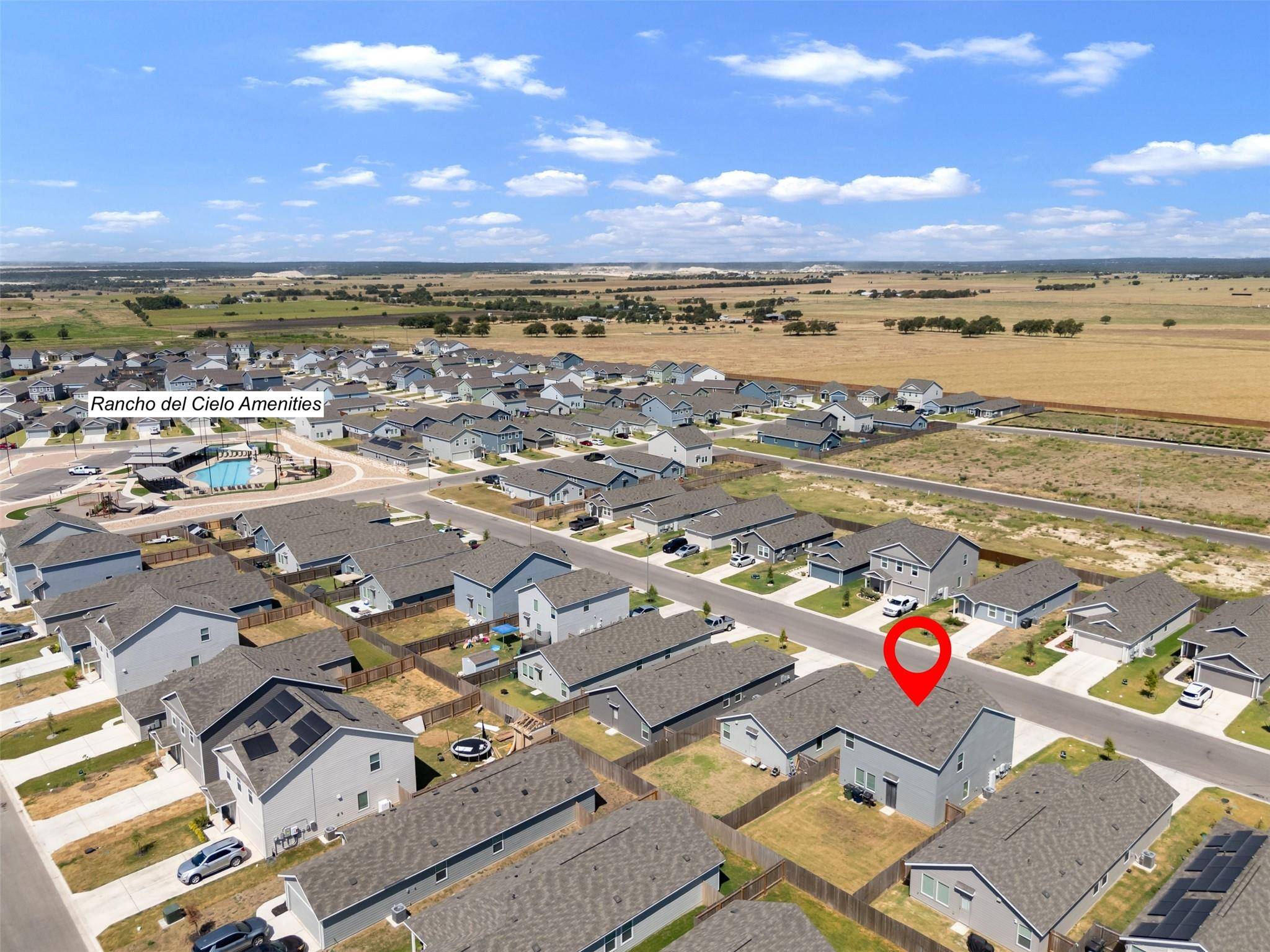 333 Cowpoke DR, Jarrell, TX 76537