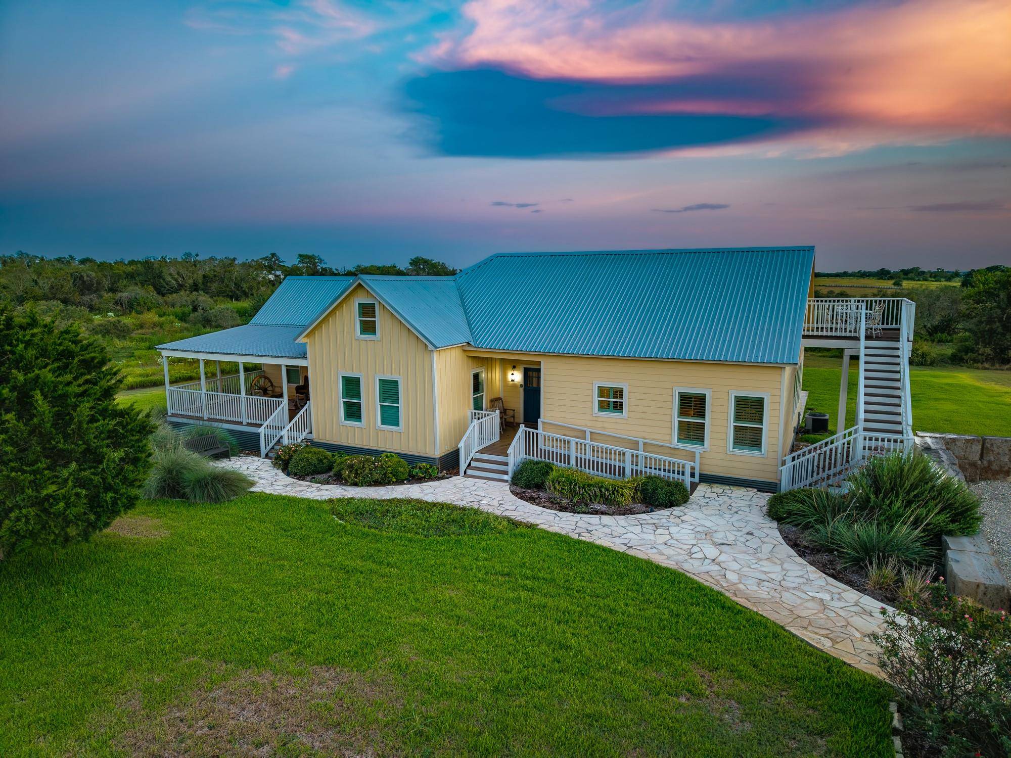 2210 FM 615, Schulenburg, TX 78956