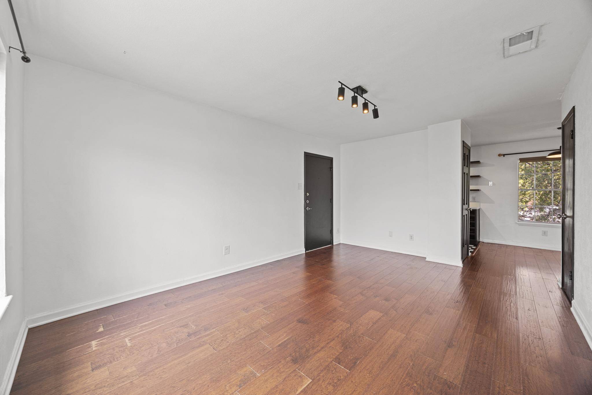 3902 Peterson Ave #203, Austin, TX 78756