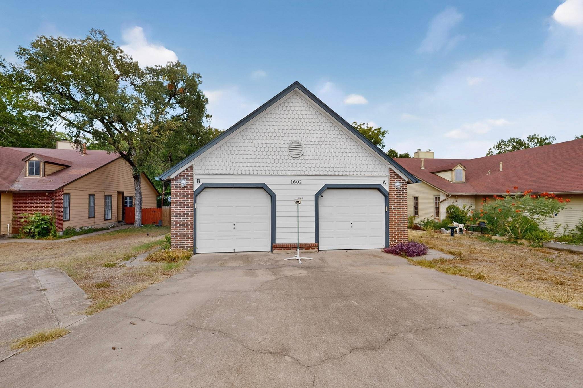 1602 Waterloo TRL #B, Austin, TX 78704