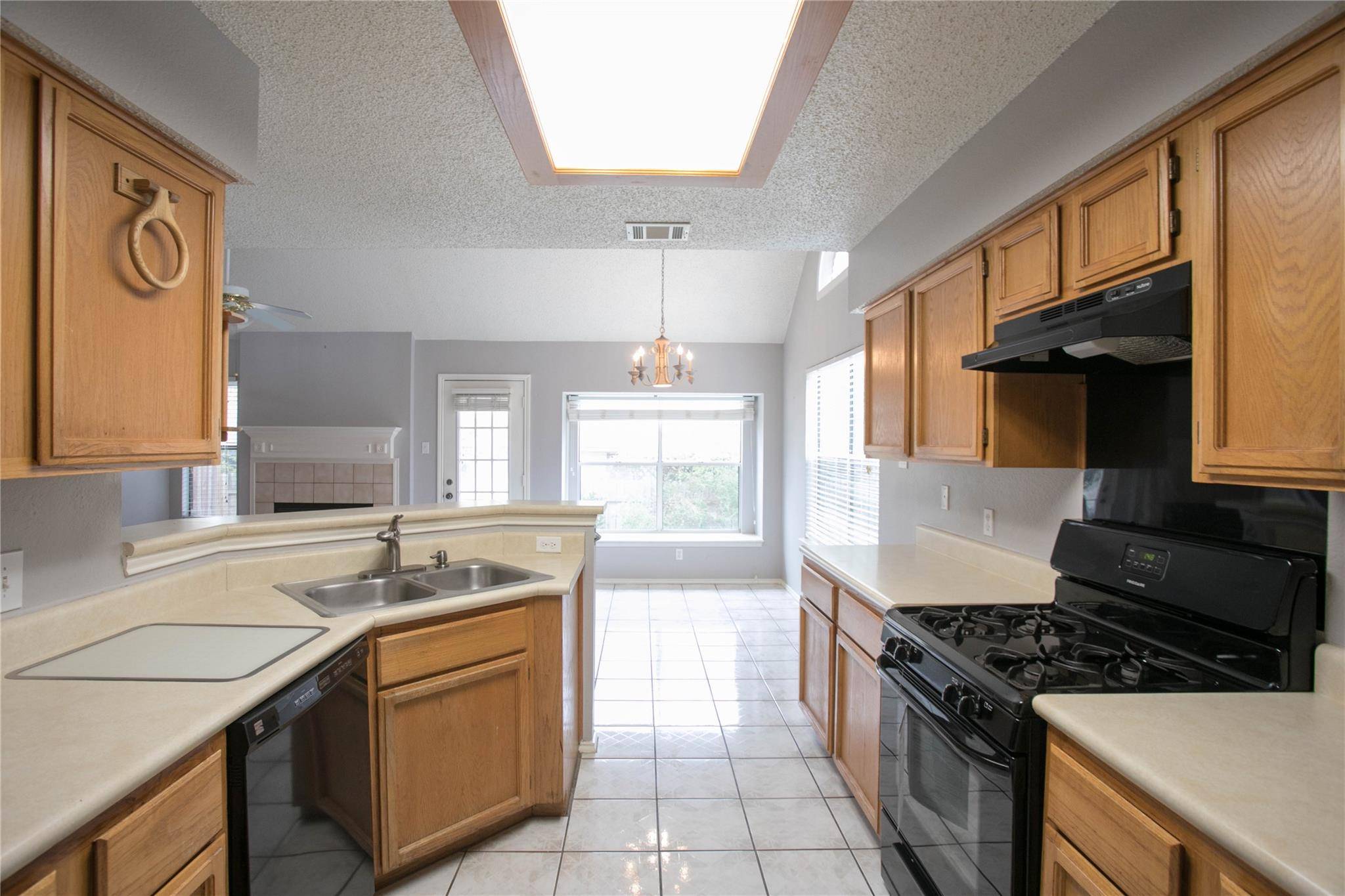 10639 Carovilli DR, Austin, TX 78748