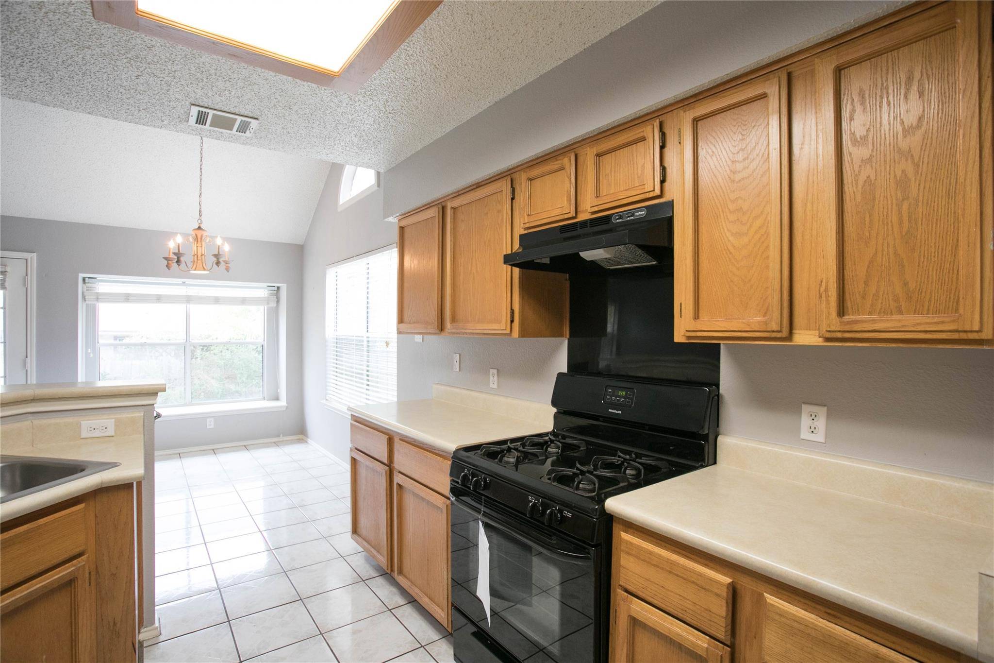 10639 Carovilli DR, Austin, TX 78748