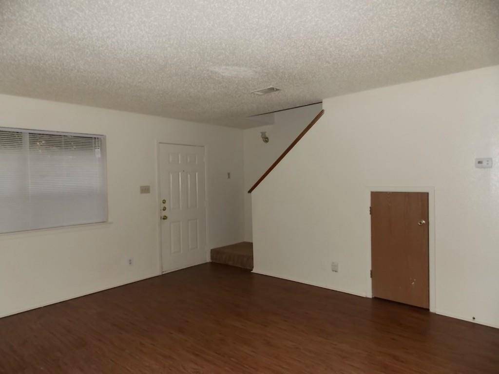 3308 Dunliegh DR #B, Austin, TX 78745