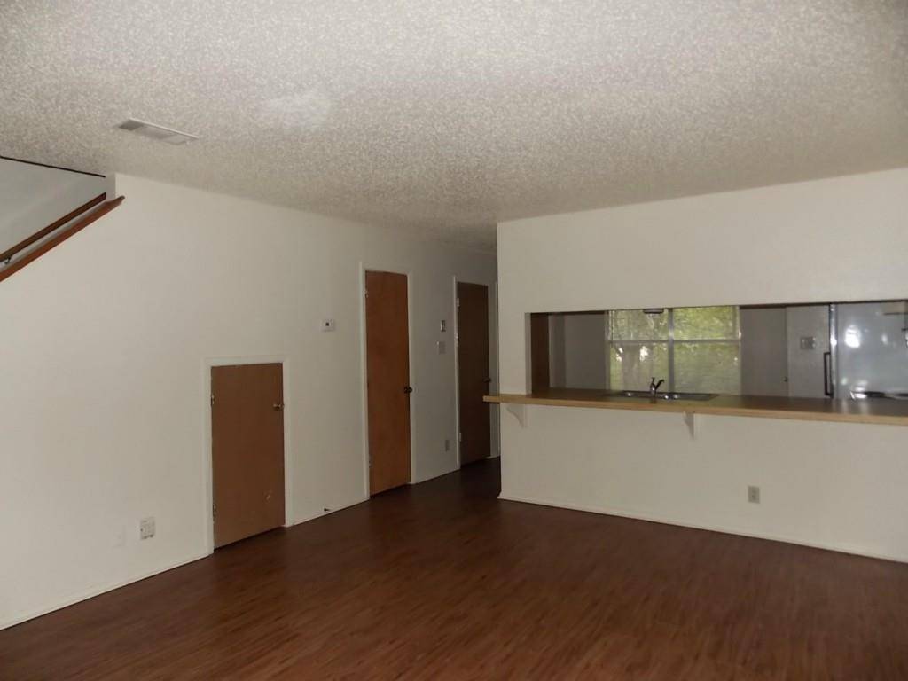 3308 Dunliegh DR #B, Austin, TX 78745