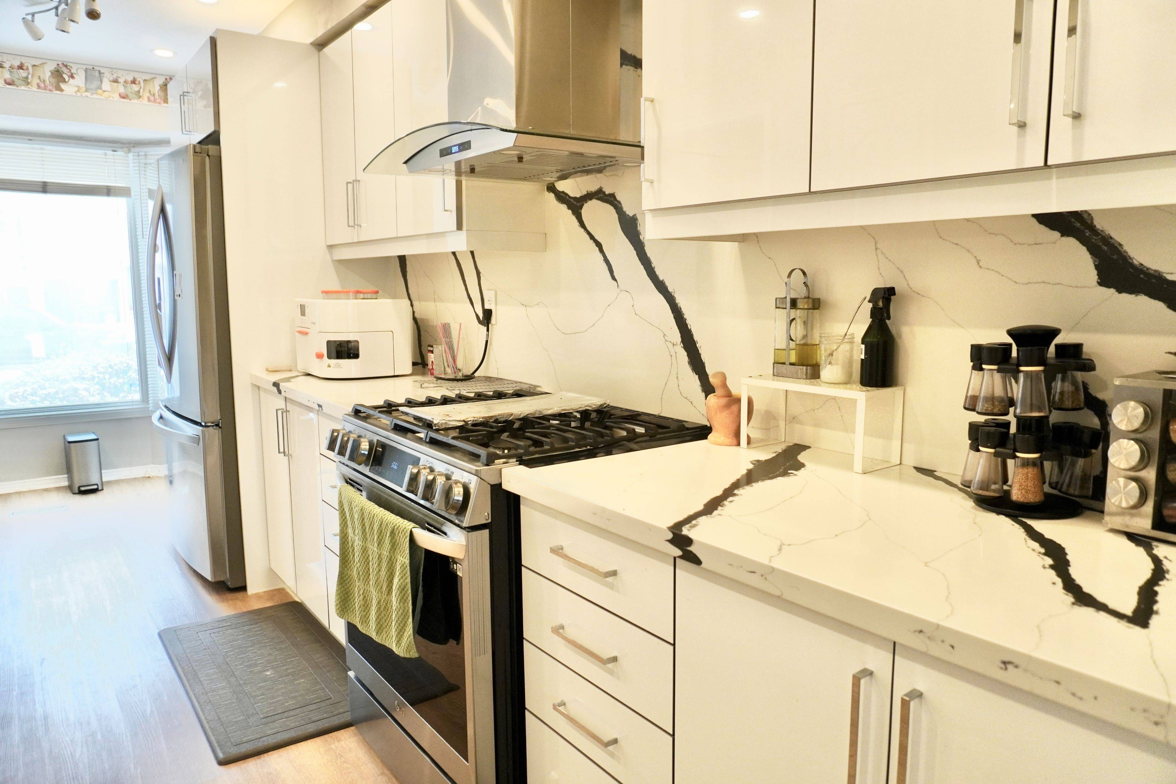 70 Barnes DR, Ajax, ON L1S 5G5