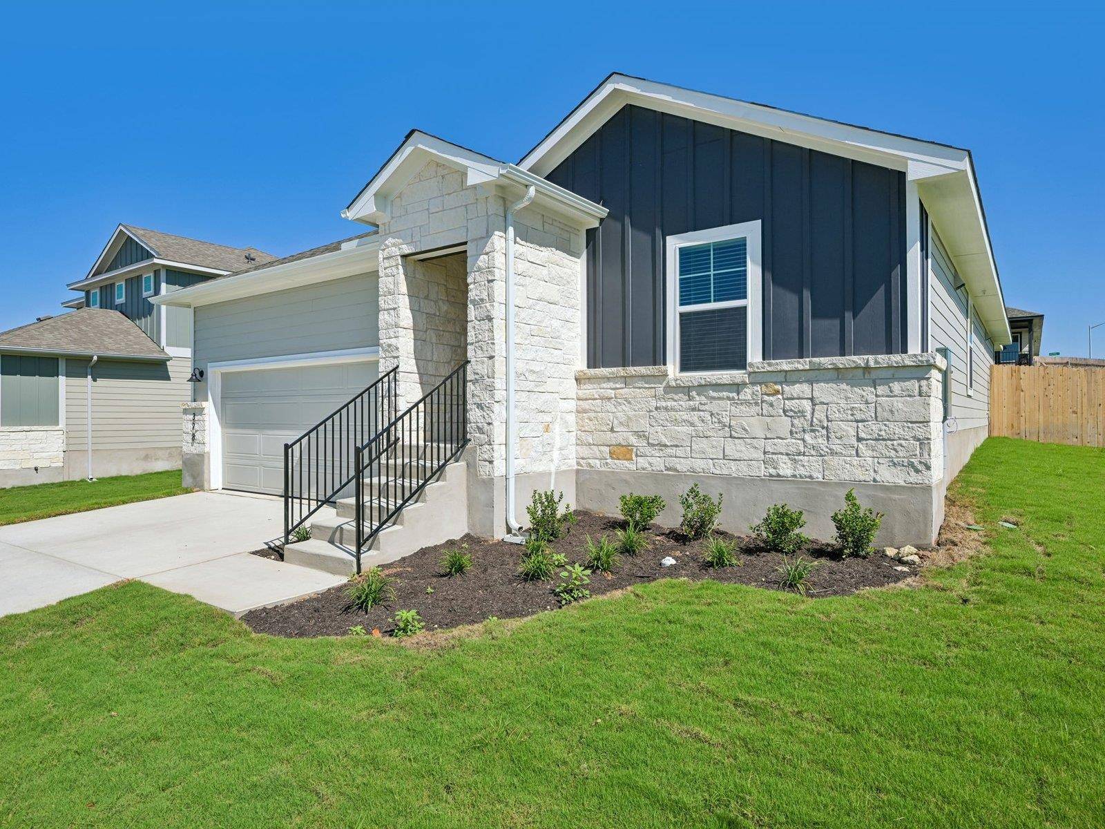 328 Wheel Horse, Burnet, TX 78659