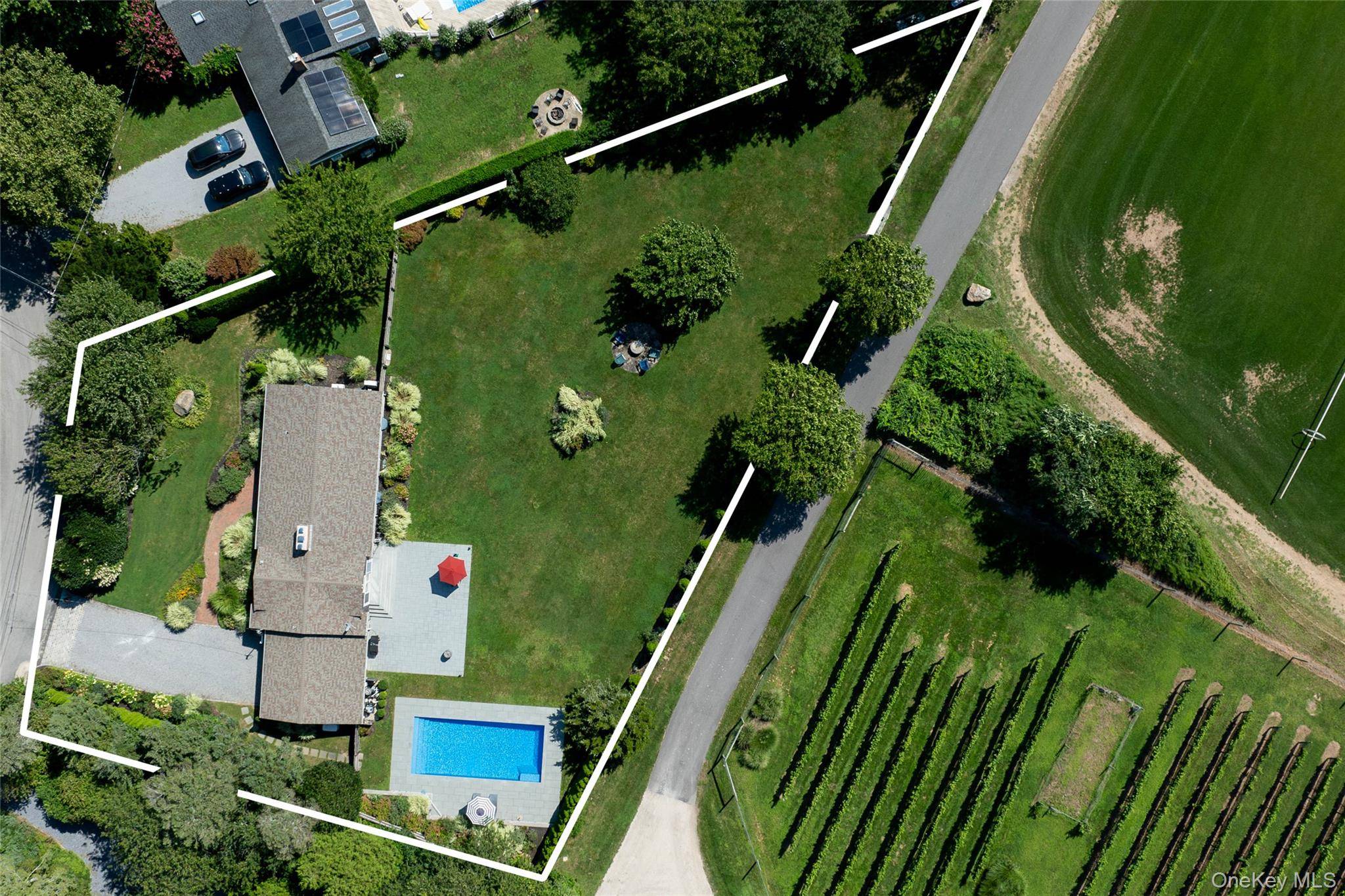 405 Birch LN, Cutchogue, NY 11935