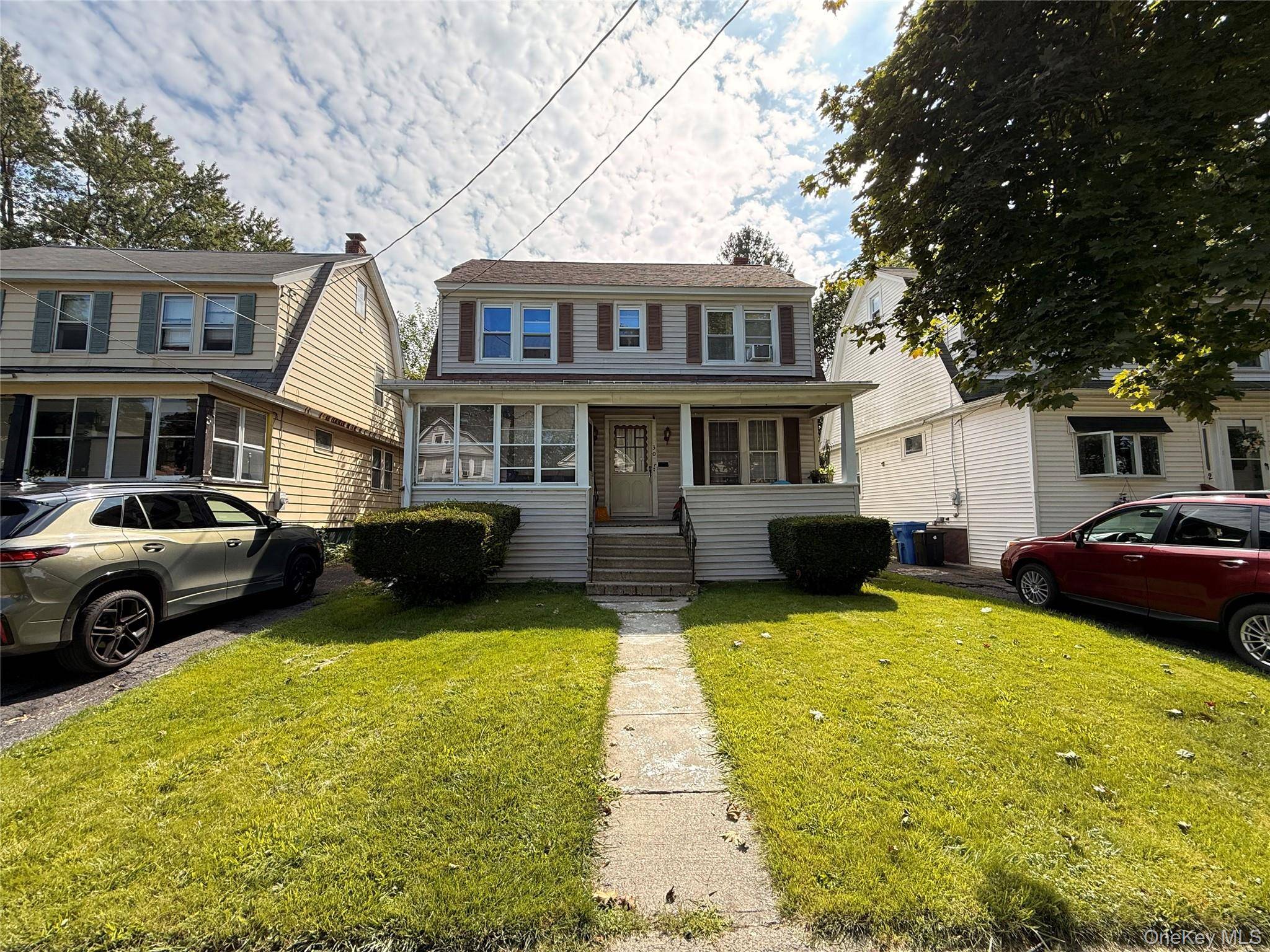 30 Bogart Ter, Colonie, NY 12202