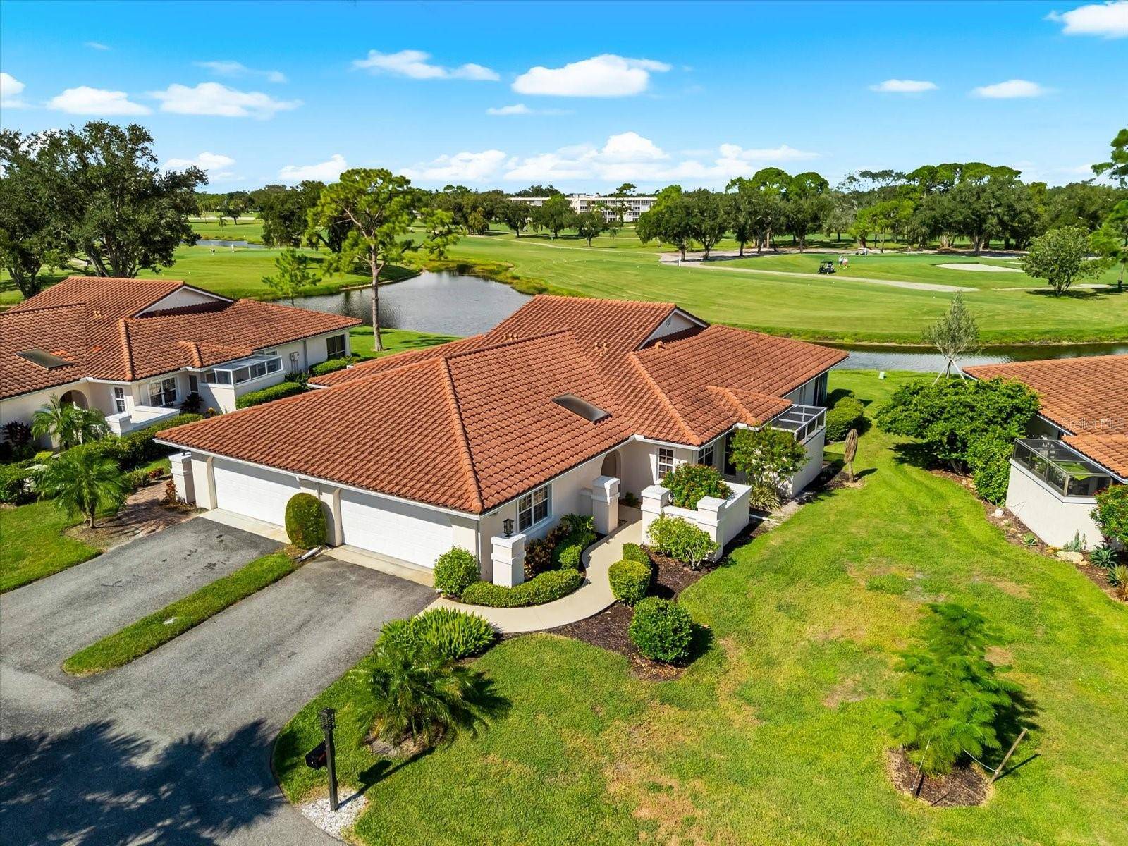 7306 GOLF POINTE CIR, Sarasota, FL 34243