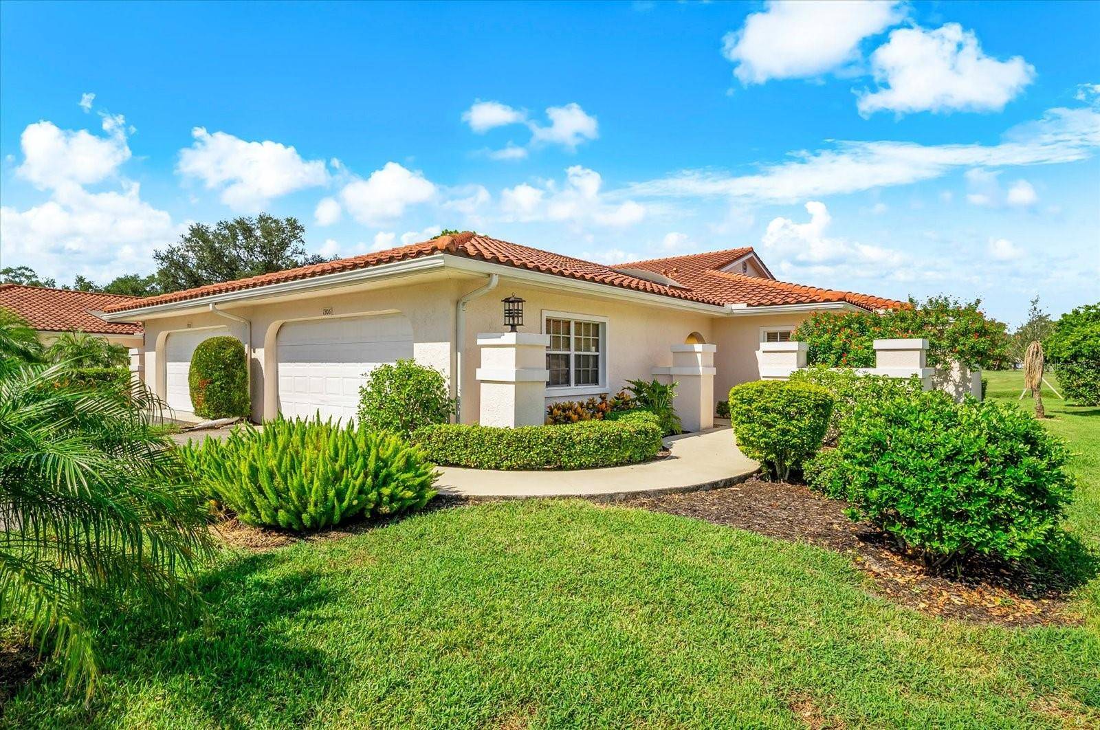 7306 GOLF POINTE CIR, Sarasota, FL 34243