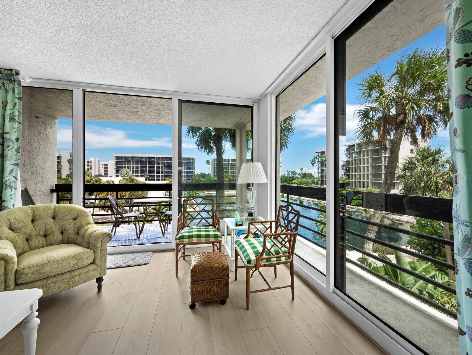 1075 GULF OF MEXICO DR #205, Longboat Key, FL 34228