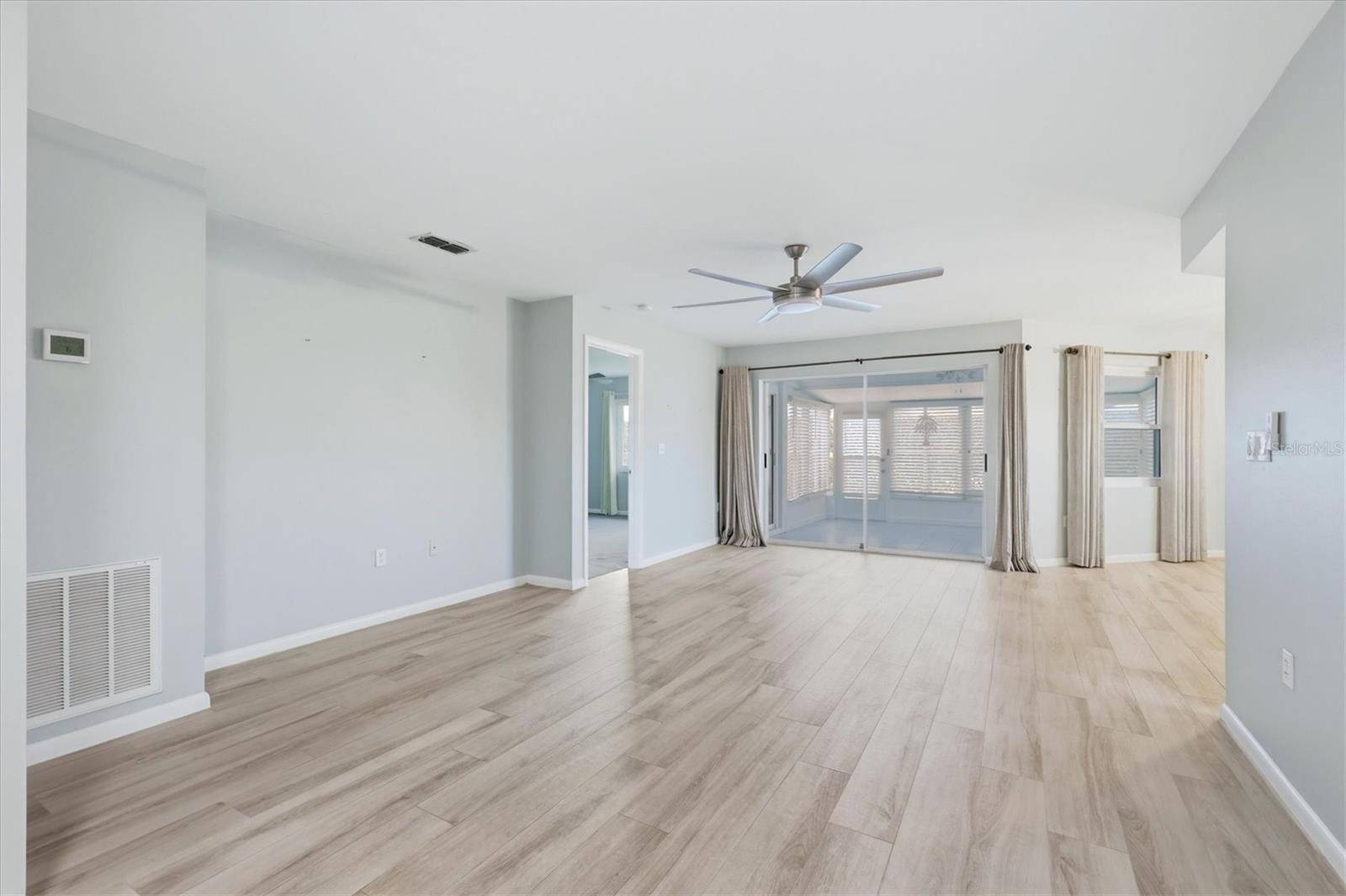 3160 NIGHT HERON LN, Venice, FL 34293
