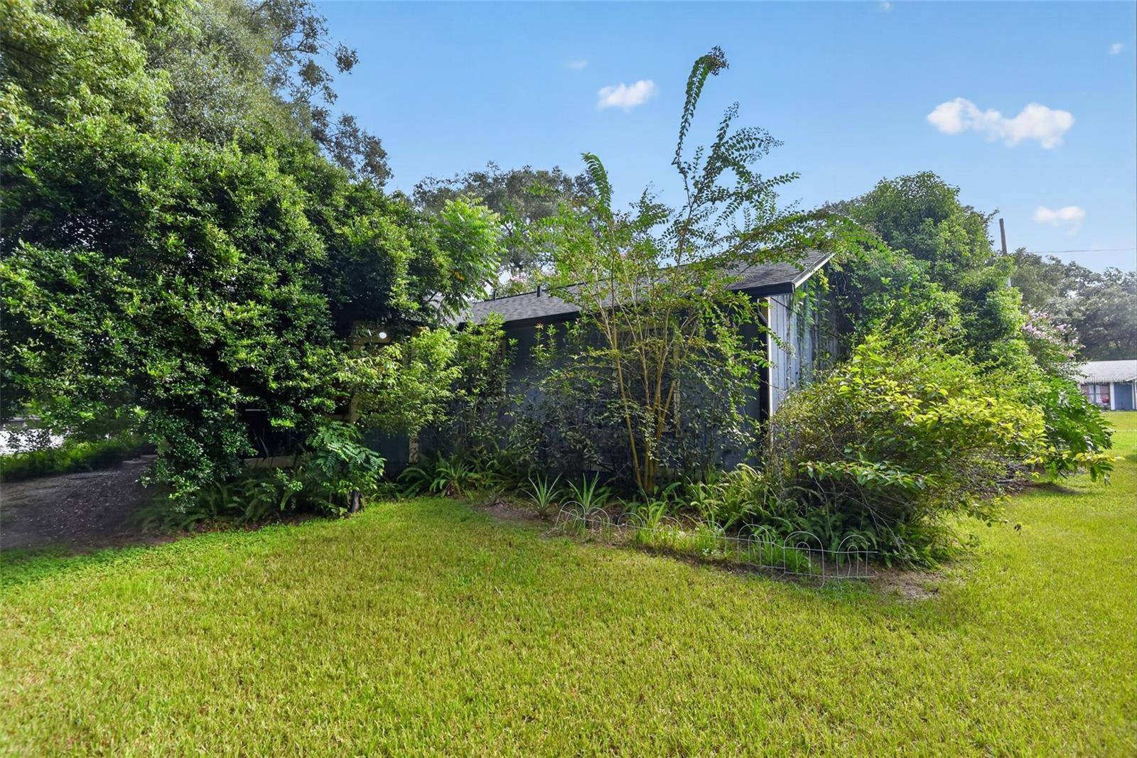 950 WOODSITE DR, Deland, FL 32720