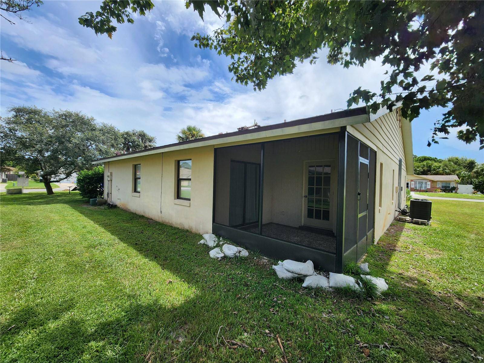 322 PARADISE LN, Edgewater, FL 32132