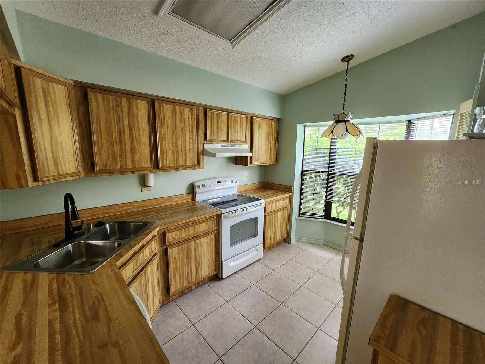 322 PARADISE LN, Edgewater, FL 32132