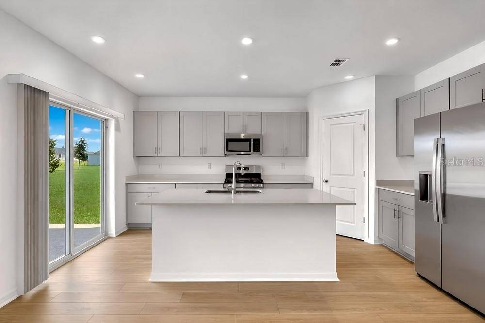 224 STREAMWATER WAY, Groveland, FL 34736