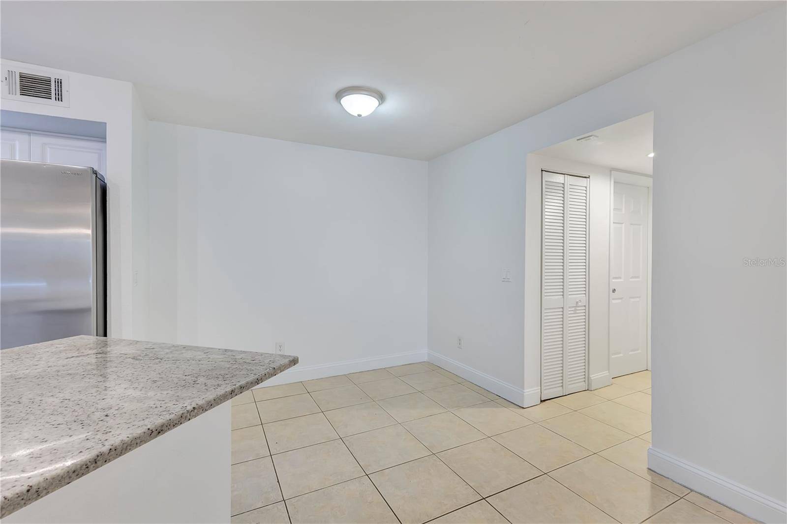 4540 COMMANDER DR #2218, Orlando, FL 32822