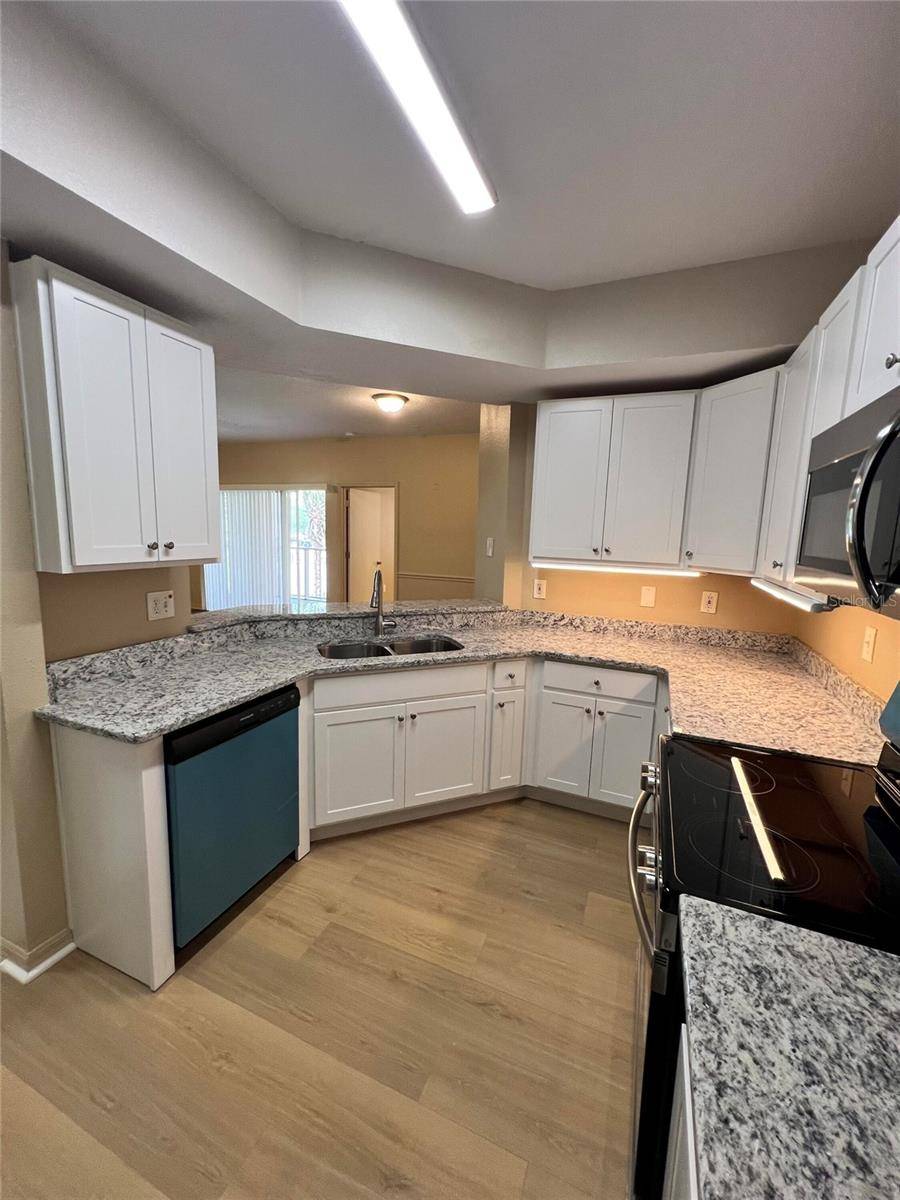 5512 METROWEST BLVD #201, Orlando, FL 32811