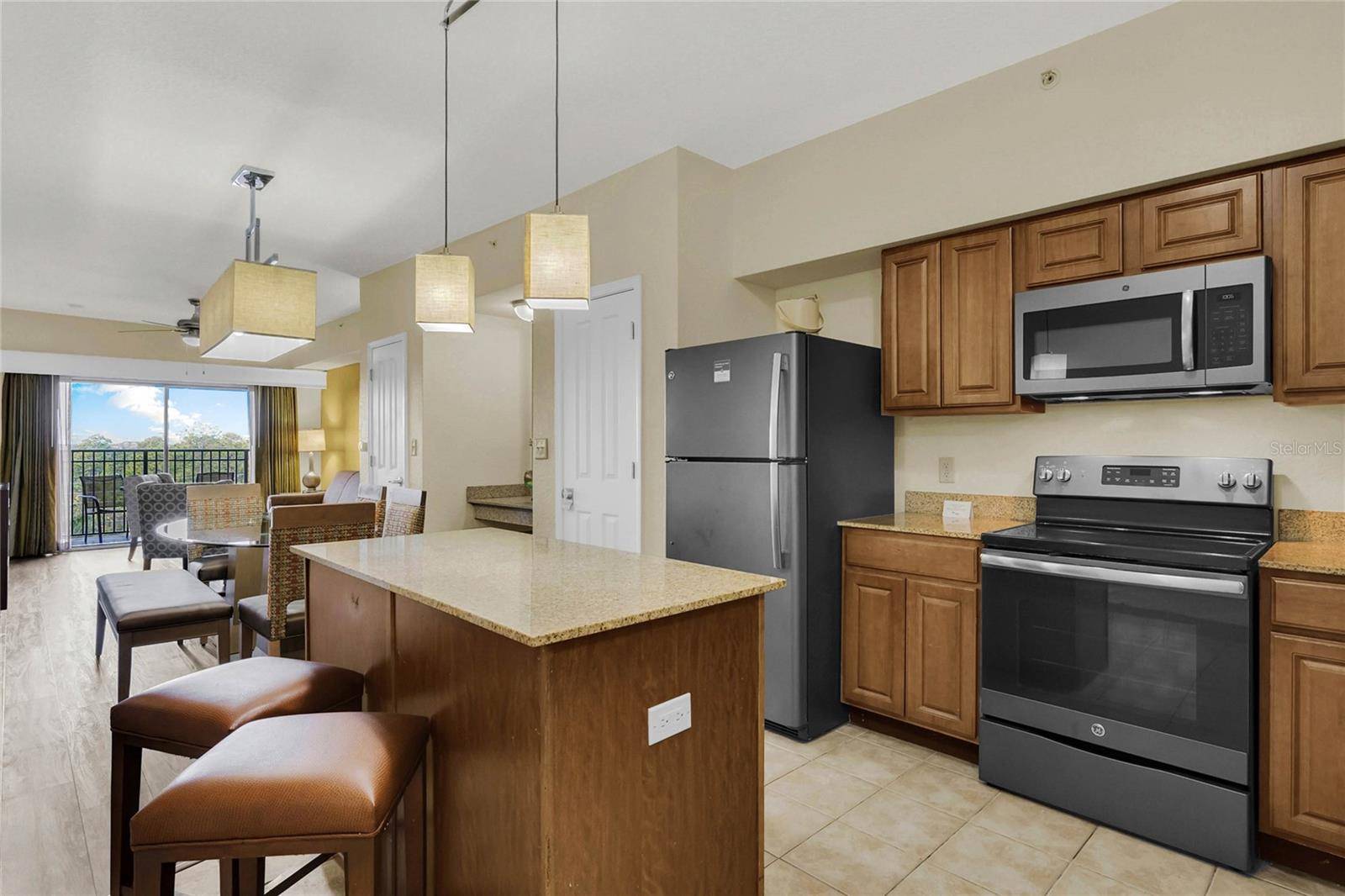 12544 FLORIDAYS RESORT DR #207B, Orlando, FL 32821