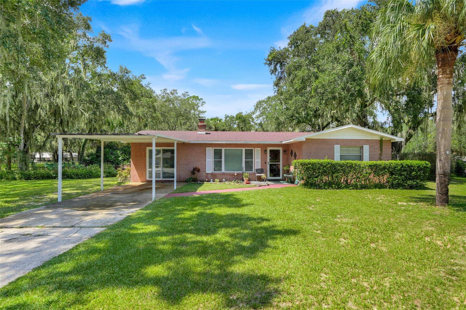11031 W BEACH Pkwy, Lake Wales, FL 33898