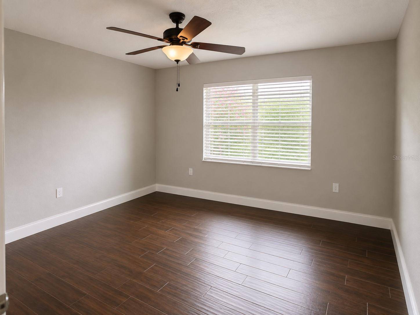 21 SANDALWOOD DR, Davenport, FL 33837