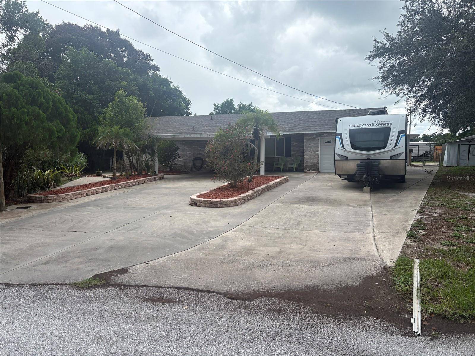 3690 DALE CT, Mount Dora, FL 32757