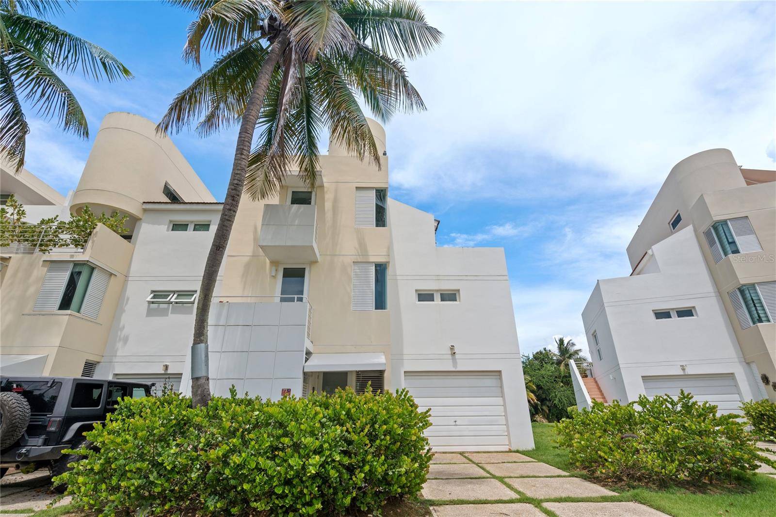 151 VILAS DE GOLF EAST #73, Dorado, PR 00646